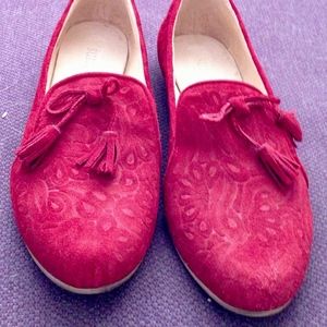 Red Sundance Suede Bow Moccasins size 7.5 (EUR 38)